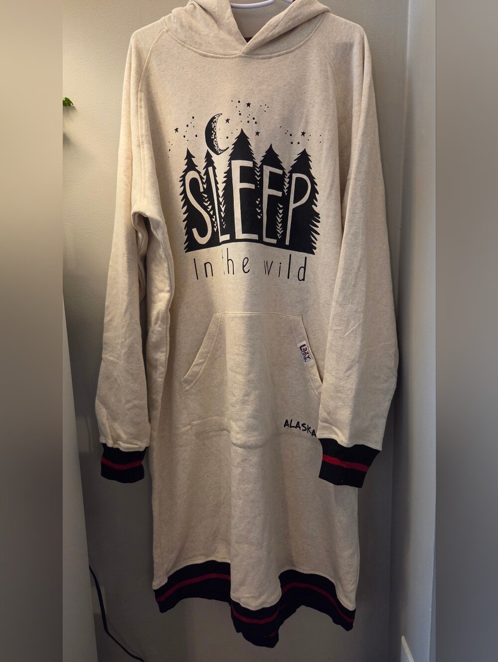 Lazy One Pullover Hooded Sleep Sweatshirt Sleep In The Wild Alaska Size L/XL